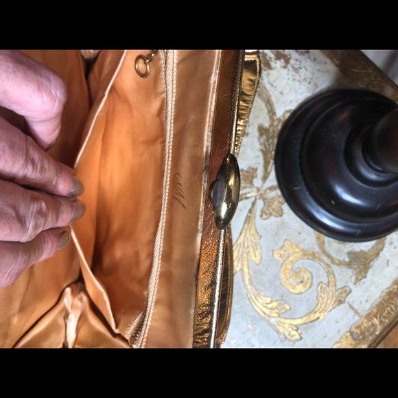 SALE💐VINTAGE (Japan 1950's) "M M" GOLD HANDBAG - Picture 9 of 16